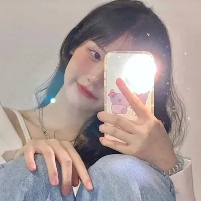 狐狸躲进洞